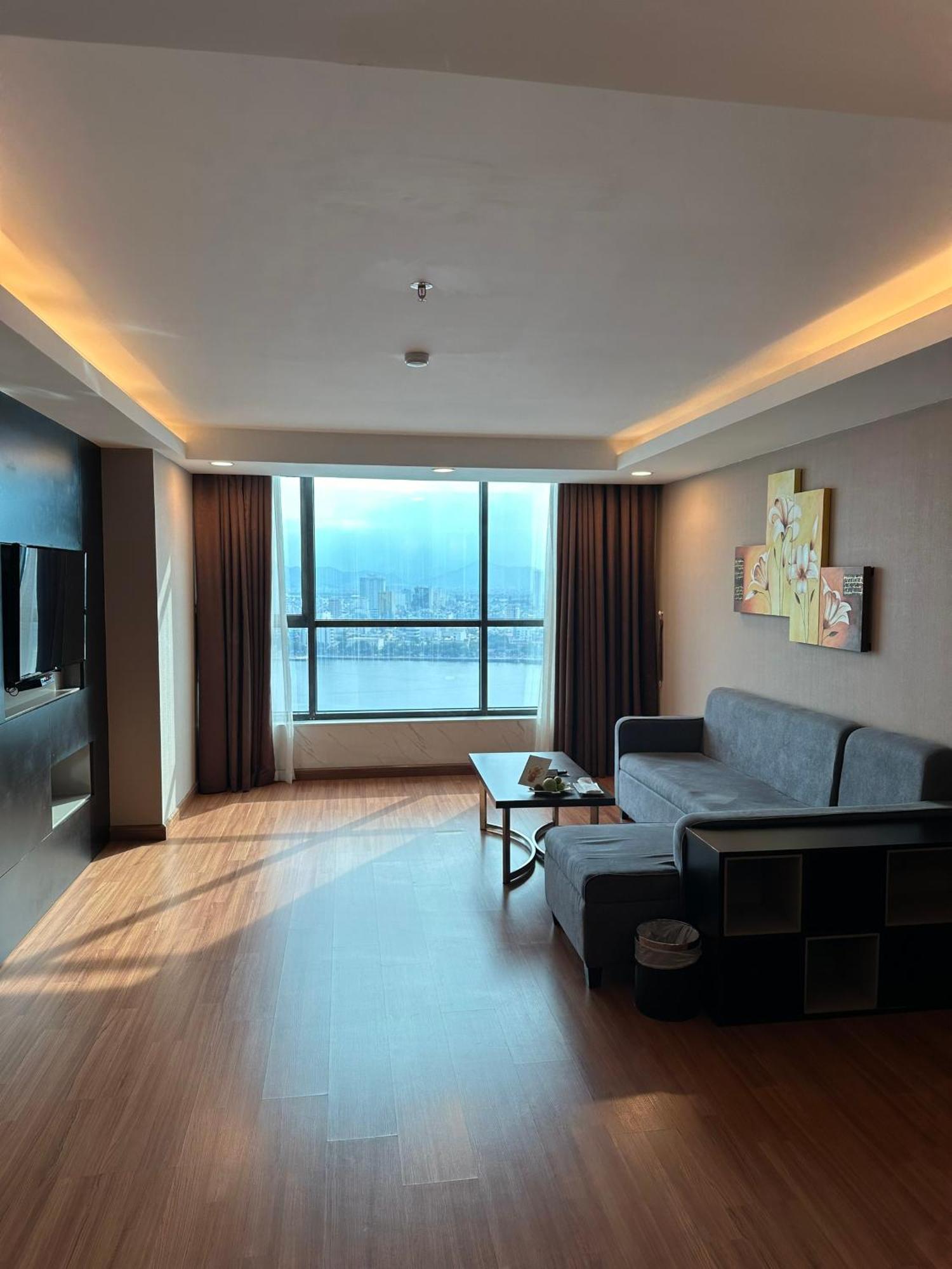 Khách sạn Muong Thanh Grand